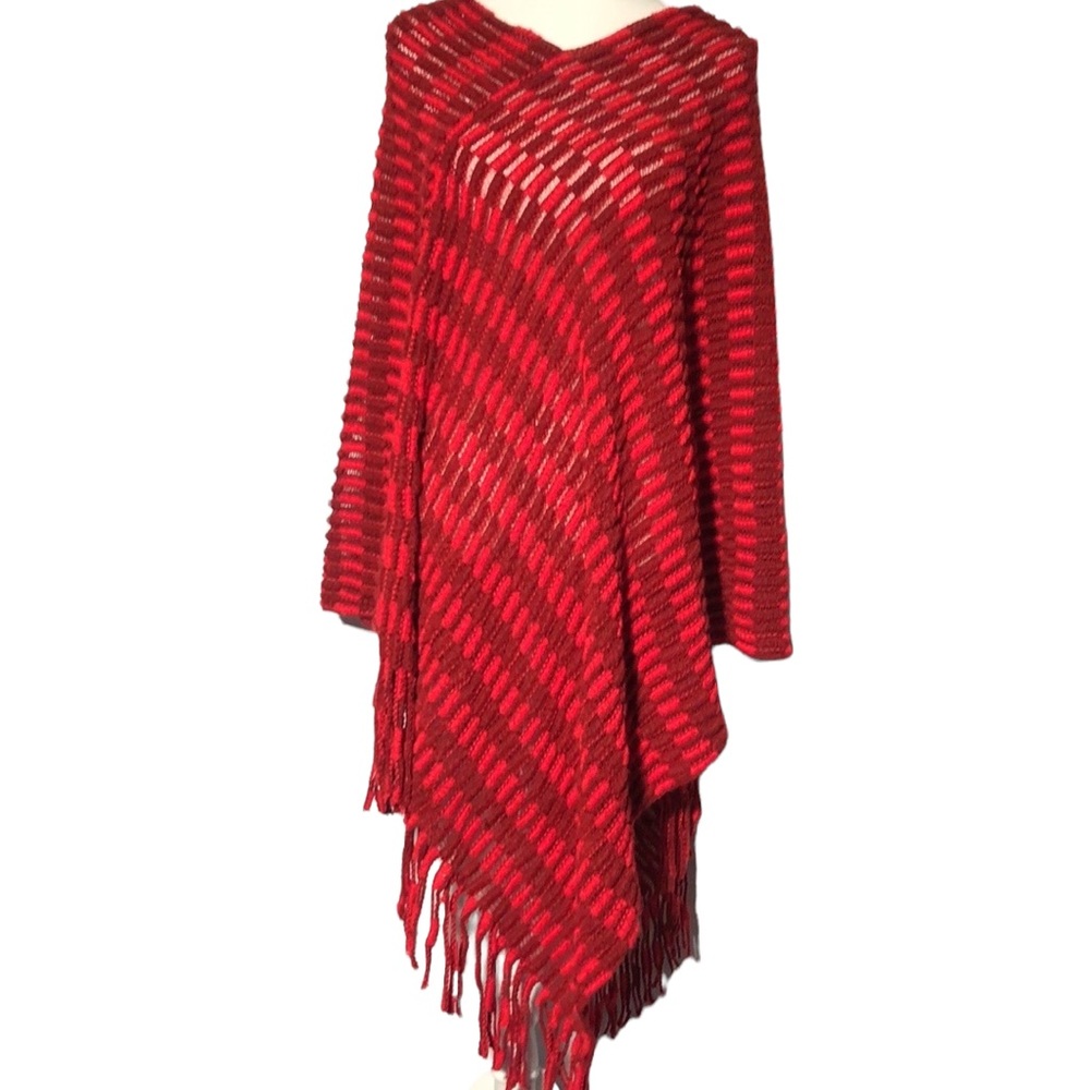 White Mark Women's Nixie Red Poncho Cape Plus Size